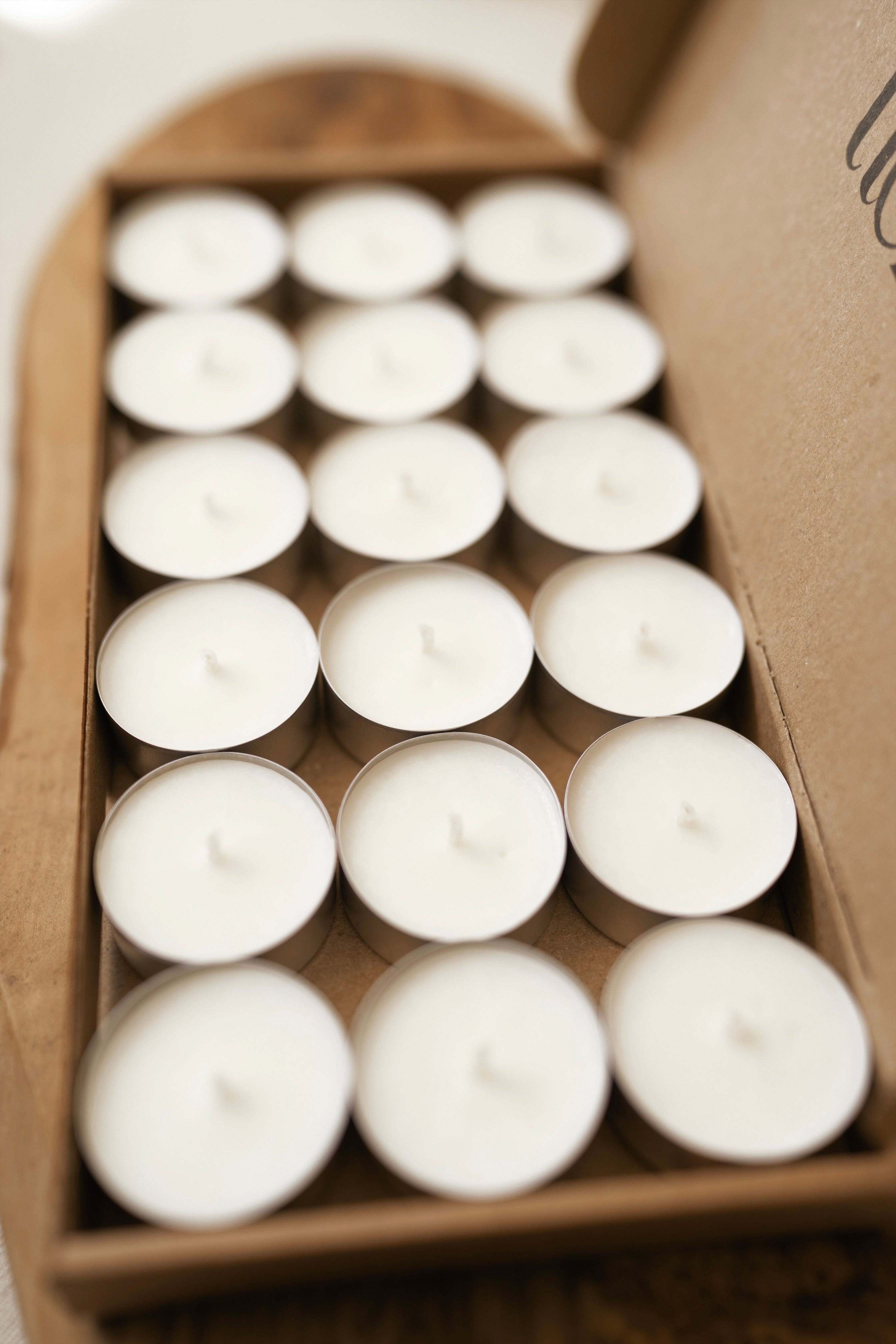 Tonka + Myrrh Scented Soy Tealights