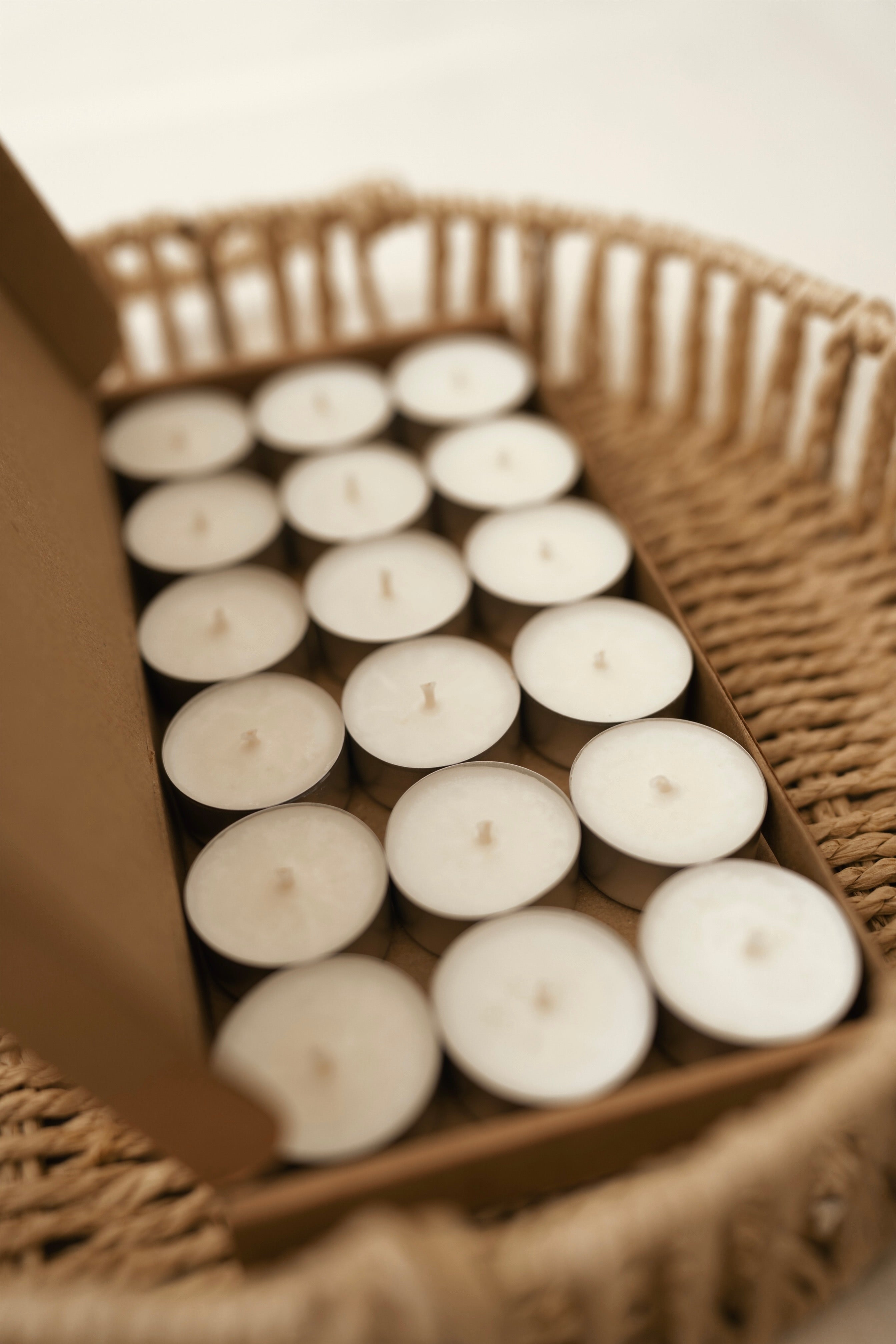 Tonka + Myrrh Scented Soy Tealights